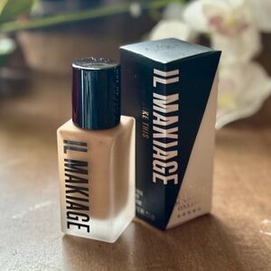 IL MAKIAGE Cream Foundation Sleek Design